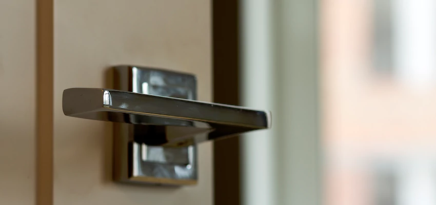 Door Lever Knob Repair in Miramar, Florida