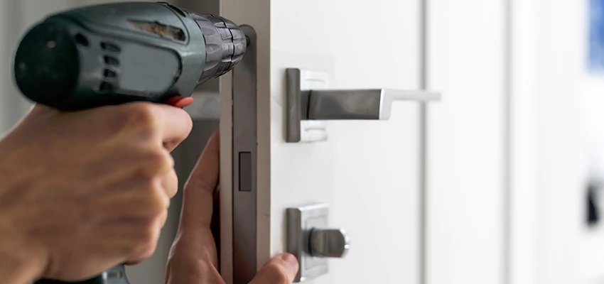 Locksmith For Lock Replacement Near Me in Miramar, FL