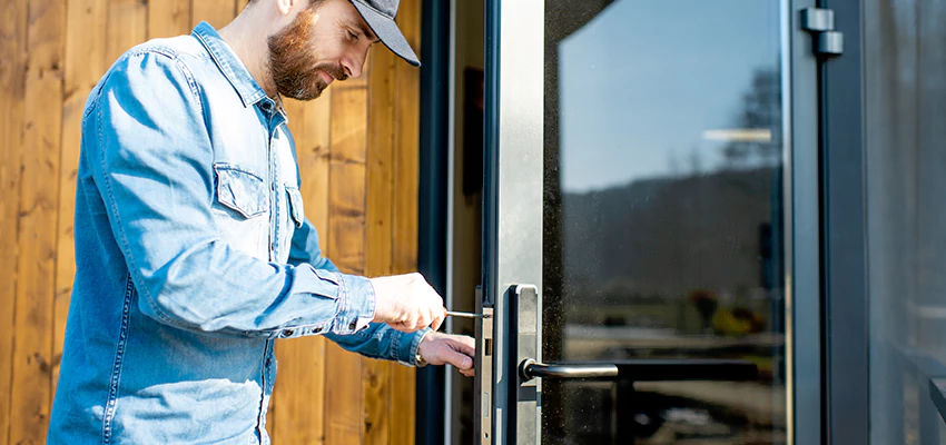 Frameless Glass Storefront Door Locks Replacement in Miramar, FL