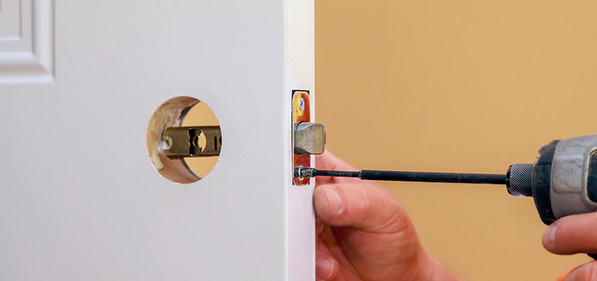 Stuck Door Knobs Repair in Miramar, FL